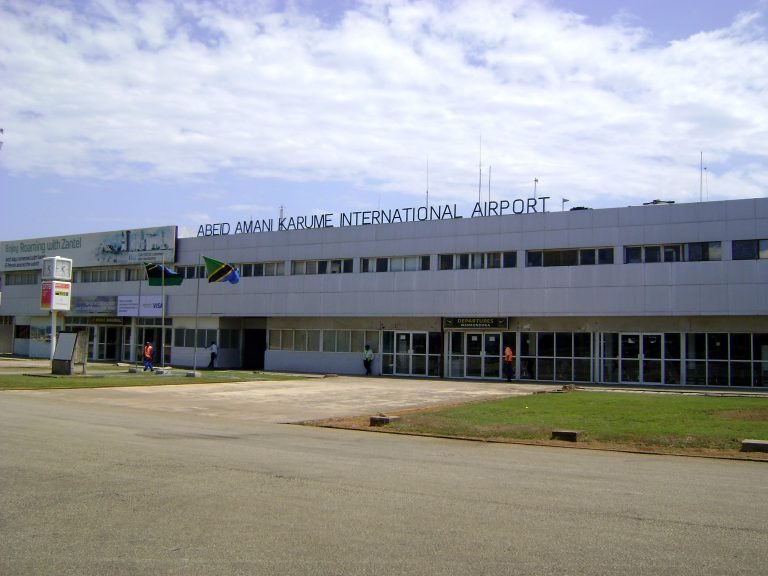 Abeid_Amani_Karume_International_Airport,_2013